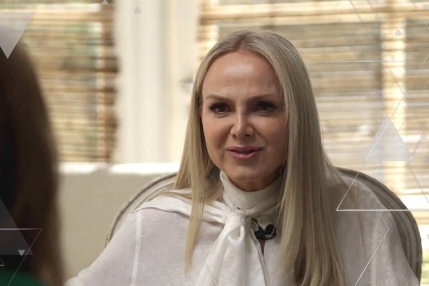 hebe-ficaria-feliz-em-saber-que-agora-eu-tenho-um-sofa,-diz-eliana,-agora-na-globo