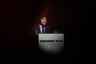 milei-diz-que-tentativa-de-golpe-denunciada-na-bolivia-foi-uma-farsa