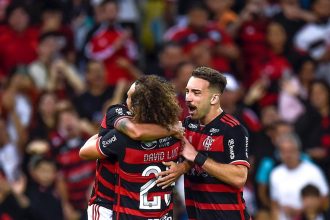 flamengo-derrota-cruzeiro-para-se-isolar-na-ponta-do-brasileiro