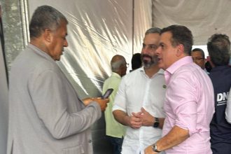 deputado-do-pl-da-bahia-vai-a-ato-de-lula-em-feira-de-santana