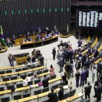 deputados-aprovam-urgencia-para-projeto-que-retira-feriado-local-da-contagem-do-prazo-para-recursos