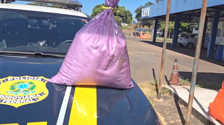 saco-cheio-de-cocaina-e-apreendido-pela-prf-dentro-de-encomenda