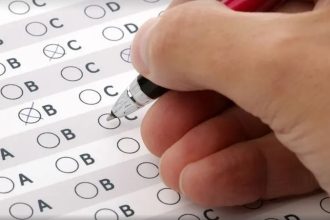 prefeitura-lanca-edital-de-concurso-com-mais-de-60-vagas-e-salarios-de-ate-r$-3,8-mil