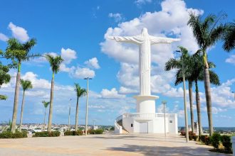 monumento-do-cristo-redentor-e-cedido-para-a-gestao-da-diocese-de-araguaina