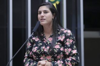 comissao-aprova-projeto-que-preve-semana-sobre-etica-e-cidadania-no-mes-de-maio