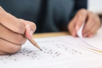 prefeitura-oferece-125-vagas-para-educacao,-saude-e-quadro-administrativo-com-salarios-de-ate-r$-4,5-mil