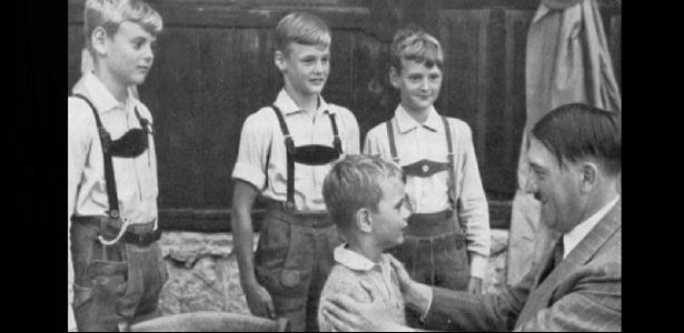 bolsonaro-se-estrepa;-cpac,-os-reacas-fofos-e-fala-porno-de-eduardo-a-milei