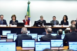 representantes-do-rs-em-debate-cobram-mais-recursos-do-governo-federal-na-reconstrucao-do-estado
