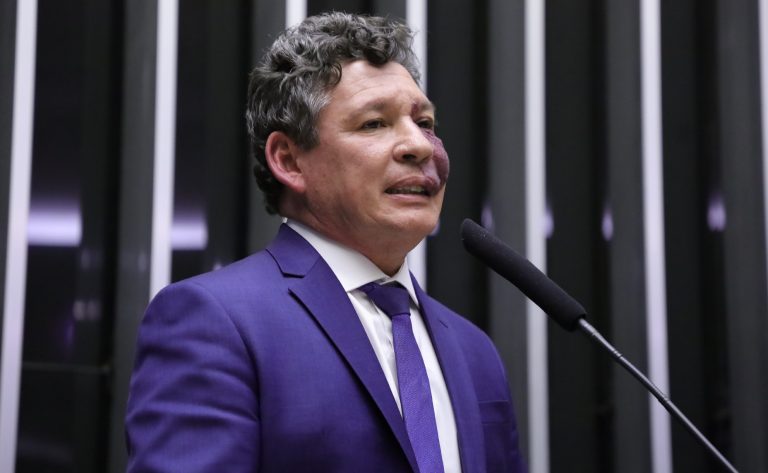 cashback-para-familias-de-baixa-renda-e-um-dos-principais-pontos-do-texto-aprovado,-diz-relator