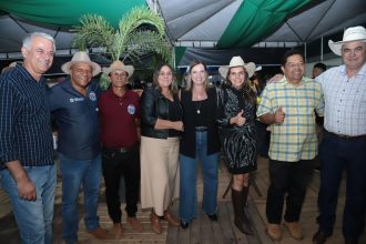 na-25a-expoalmas,-claudia-lelis-reafirma-compromisso-com-o-desenvolvimento-da-regiao-sudeste