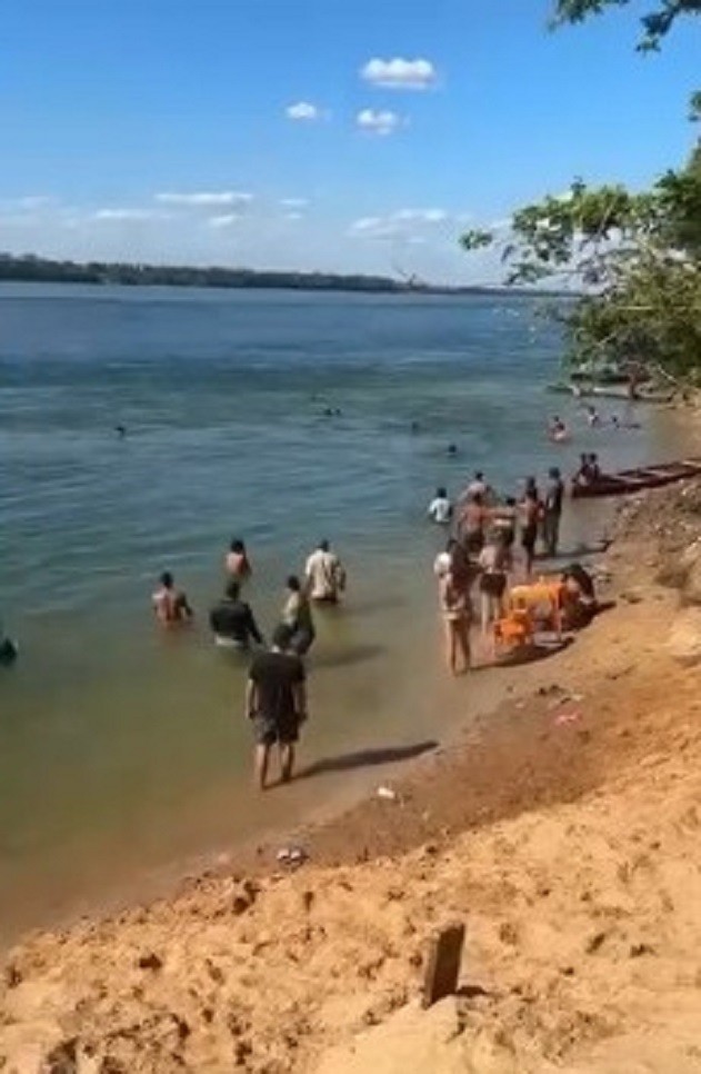 adolescente-de-13-anos-morre-apos-mergulhar-e-se-afogar-em-praia-no-rio-tocantins