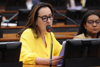 comissao-aprova-uso-de-simbolo-de-acessibilidade-em-veiculos-usados-para-transportar-pessoas-com-deficiencia