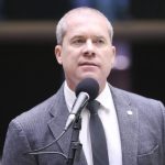 projeto-proibe-plataformas-de-streaming-de-limitar-acesso-apenas-a-residencia-do-usuario