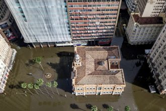 medida-provisoria-abre-credito-para-reparo-de-danos-a-orgaos-publicos-causados-por-enchentes-no-rs