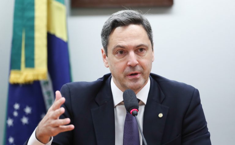 projeto-exige-avaliacao-de-lingua-portuguesa-em-todas-as-fases-de-concursos-federais