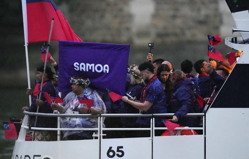 tecnico-de-boxe-de-samoa-morre-na-vila-olimpica-apos-sofrer-parada-cardiaca