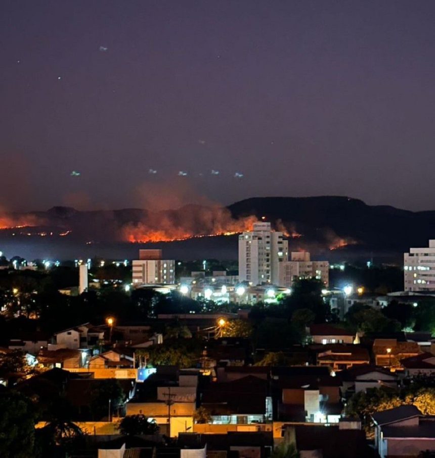 queimada-destroi-mais-de-20-hectares-de-vegetacao-em-serra