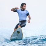 filipinho-avanca-e-brasil-tem-seis-surfistas-nas-oitavas