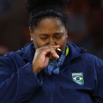 judoca-beatriz-souza-conquista-o-primeiro-ouro-brasileiro-em-paris