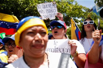 oposicao-e-apoiadores-de-maduro-fazem-manifestacoes-na-venezuela