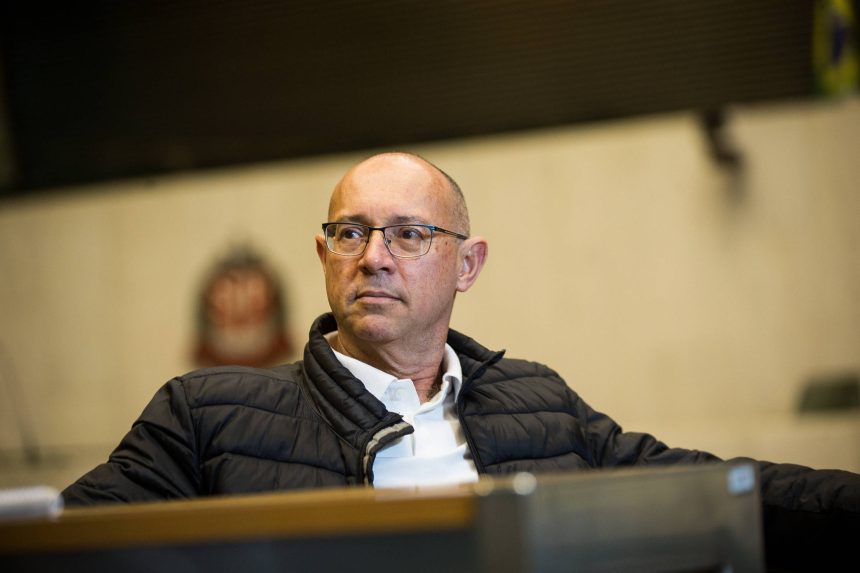 lider-do-pt-rebate-provocacao-de-tarcisio-sobre-‘estrela-vermelha’