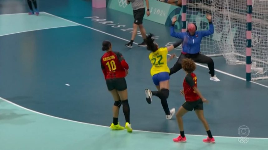 brasil-avanca-para-quartas-de-finais-no-handebol-feminino-apos-vencer-a-angola