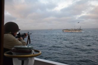 navios-da-china-burlam-leis-estrangeiras-para-expandir-controle-sobre-pesca-global