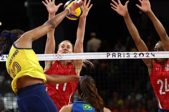 brasil-perde-para-os-eua-e-disputara-bronze-no-volei-feminino