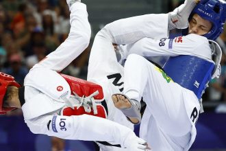 maria-clara-perde-no-taekwondo,-mas-ainda-tem-chance-para-o-bronze