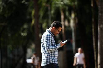 um-em-cada-dez-brasileiros-teve-celular-roubado-ou-furtado-em-12-meses,-aponta-datafolha