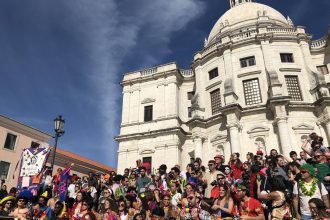 blocos-de-carnaval-criam-associacao-para-negociar-desfiles-de-2025-em-lisboa