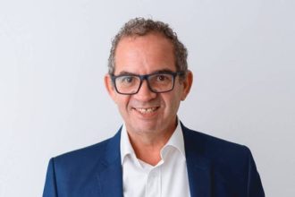 luiz-zacarias-participa-de-sabatina-folha/uol-com-pre-candidatos-de-santo-andre;-assista-as-18h30