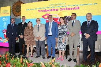presidente-da-aleto-destaca-empenho-do-legislativo-pela-primeira-infancia-durante-evento-do-tce-to