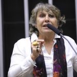 projeto-criminaliza-fake-news-sobre-temas-de-interesse-publico-relevante