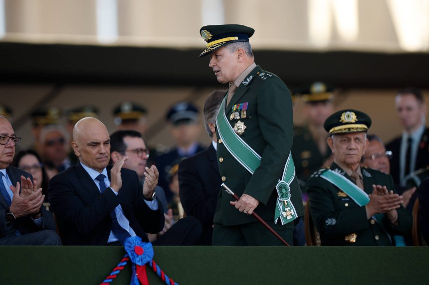 exercito-abre-inquerito-contra-4-militares-autores-de-carta-golpista-pro-bolsonaro