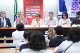 segmento-de-dublagem-pede-protecao-legal-contra-uso-de-voz-gerada-por-inteligencia-artificial