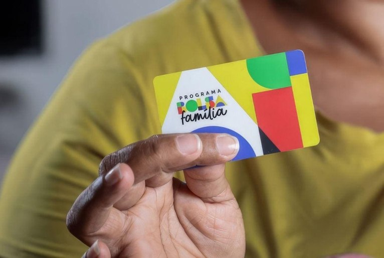 bolsa-familia-2024:-caixa-economica-paga-beneficiarios-com-nis-de-final-0-nesta-sexta-(30)
