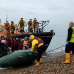 naufragio-de-barco-de-imigrantes-no-canal-da-mancha-deixa-ao-menos-10-mortos,-diz-jornal-frances