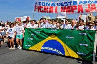 pt-se-une-a-filha-de-cunha-em-acordao-para-reduzir-pena-da-ficha-limpa