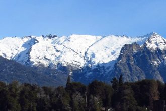 homem-e-resgatado-apos-ficar-12-horas-preso-na-neve-por-causa-de-avalanche-na-argentina:-‘um-milagre’