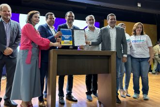 amelio-participa-do-lancamento-da-politica-de-bem-estar-para-profissionais-da-educacao