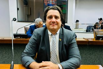 deputado-eduardo-fortes-propoe-apoio-ao-produtor-rural-afetado-por-incendios-no-tocantins