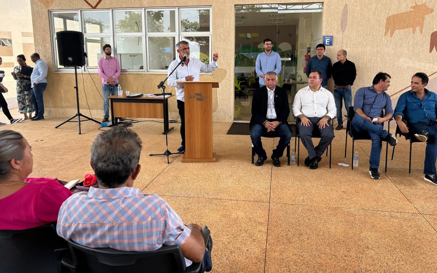 presidente-da-aleto-prestigia-entrega-de-64-veiculos-para-rede-de-protecao-a-mulher