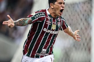 cano-encerram-jejum-e-fluminense-derrota-athletico-no-brasileiro