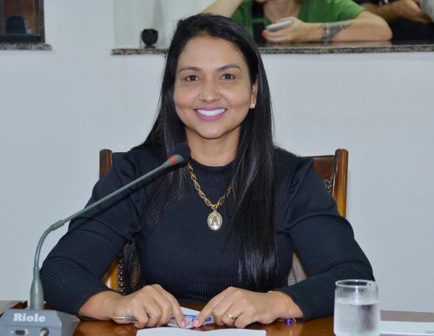 vanda-propoe-reajuste-de-r$-300-para-r-$800-no-auxilio-alimentacao-dos-servidores