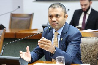 pl-de-moisemar-obriga-divulgacao-da-informacao-sobre-peso-e-idade-de-animais-ofertados-em-leiloes