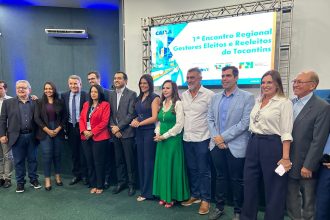 amelio-cayres-participa-do-1o-encontro-regional-de-gestores-municipais-eleitos-e-reeleitos