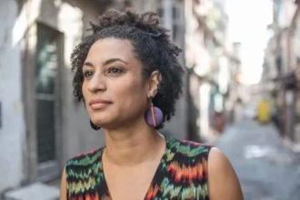 movimentos-sociais-fazem-homenagem-a-vereadora-marielle-franco