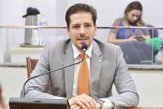 ldo-2025-e-aprovada-com-emenda-de-olyntho-para-cnh-gratuita