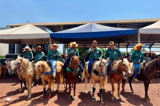 apoiador-da-tradicao,-wiston-gomes-participa-da-xiv-cavalgada-de-cachoeirinha
